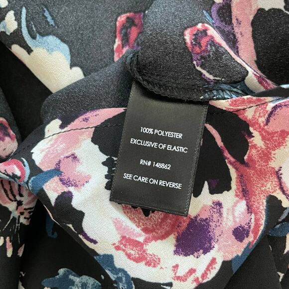 Torrid NWT Keyhole Halter - Georgette Floral Black Size 3X High Neck Sleeveless - Picture 9 of 9